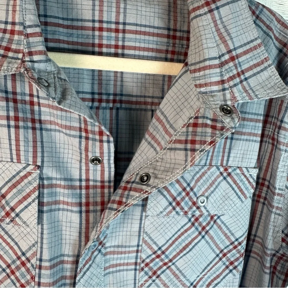 The North Face hommes plaid button-down snap closure short sleeve shirt